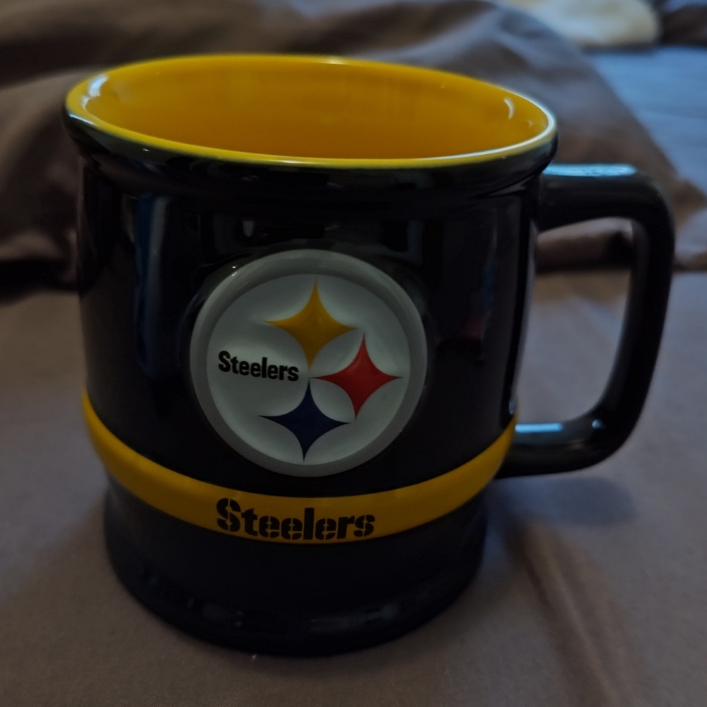 PITTSBURGH STEELERS MUG